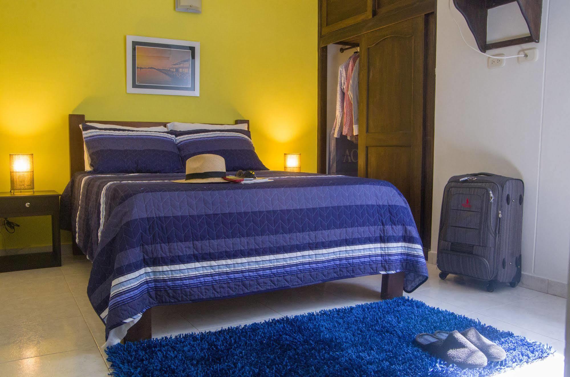 Hotel Marovi Santa Marta  Bagian luar foto