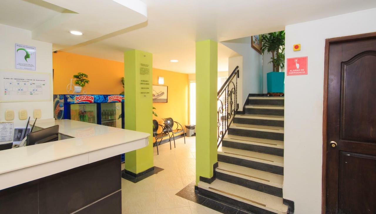 Hotel Marovi Santa Marta  Bagian luar foto